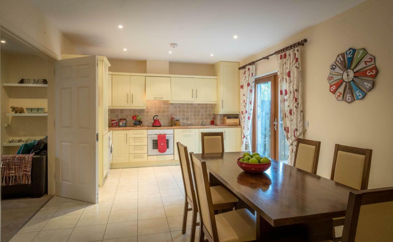Kilronan Holiday Homes Ballyfarnon Exterior photo